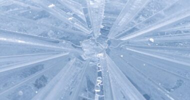 freezing guides eliminate cloudiness