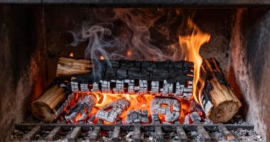 offset smoker airflow control