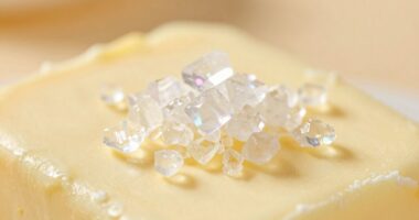 clarifying butter crystals simply
