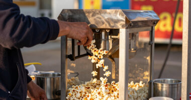 10 Best Commercial Popcorn Machines in 2026