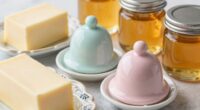 different containers for fats