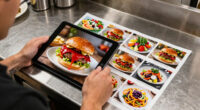 Red Robin Surges In Global Coverage