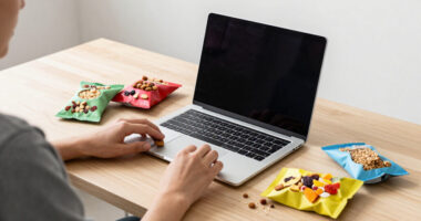 9 Best Laptop-Friendly Snack Packs in 2026